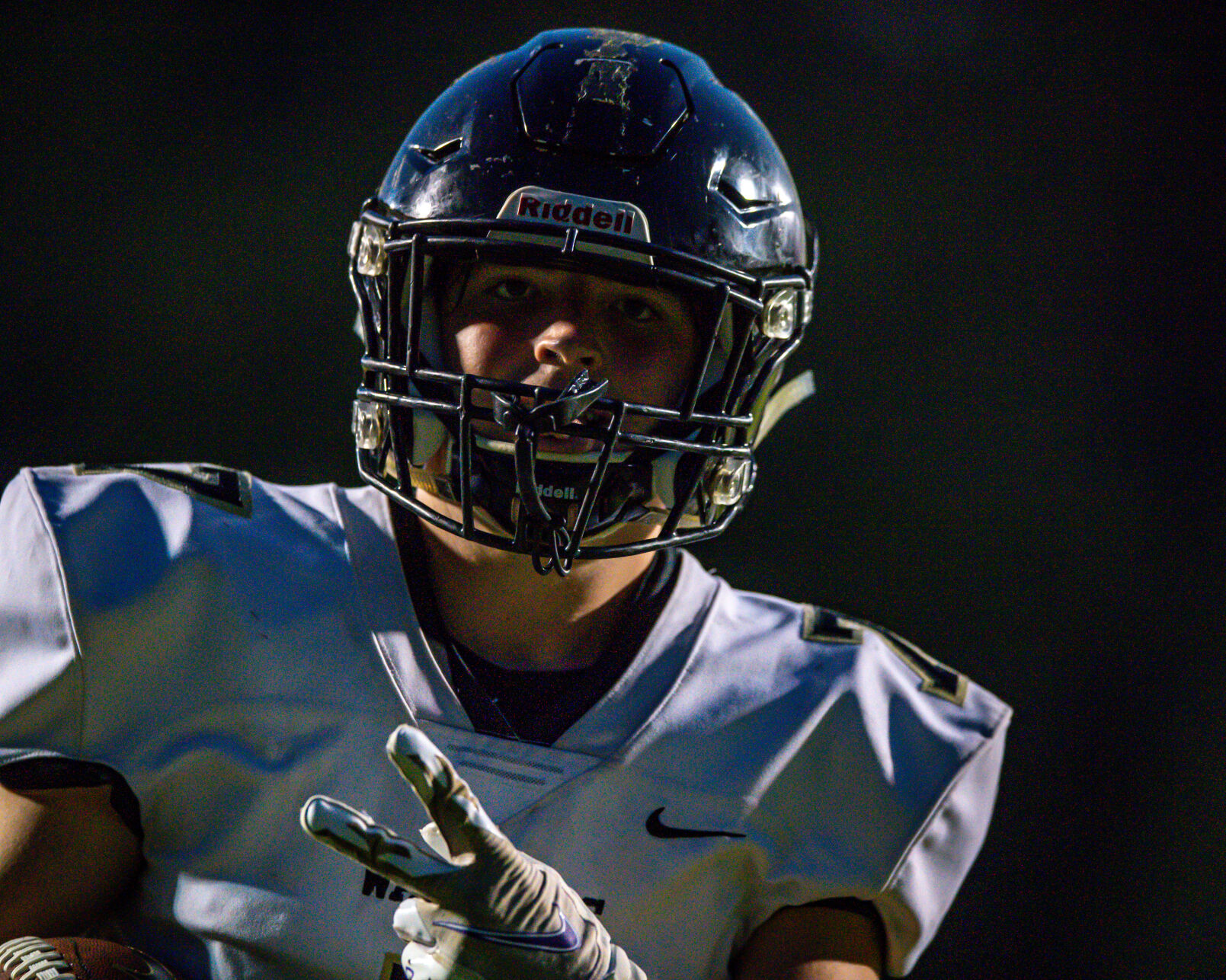 The Warriors dominated the Spiders 49-21.
